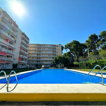 Domuum Holidays Apartment *